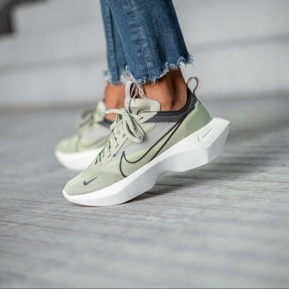Nike Vista Lite